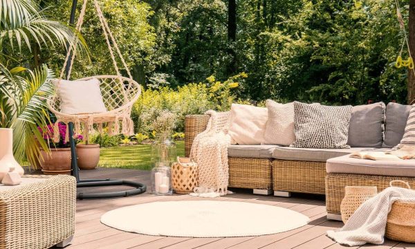 How To Make A Unique Garden Seating Area